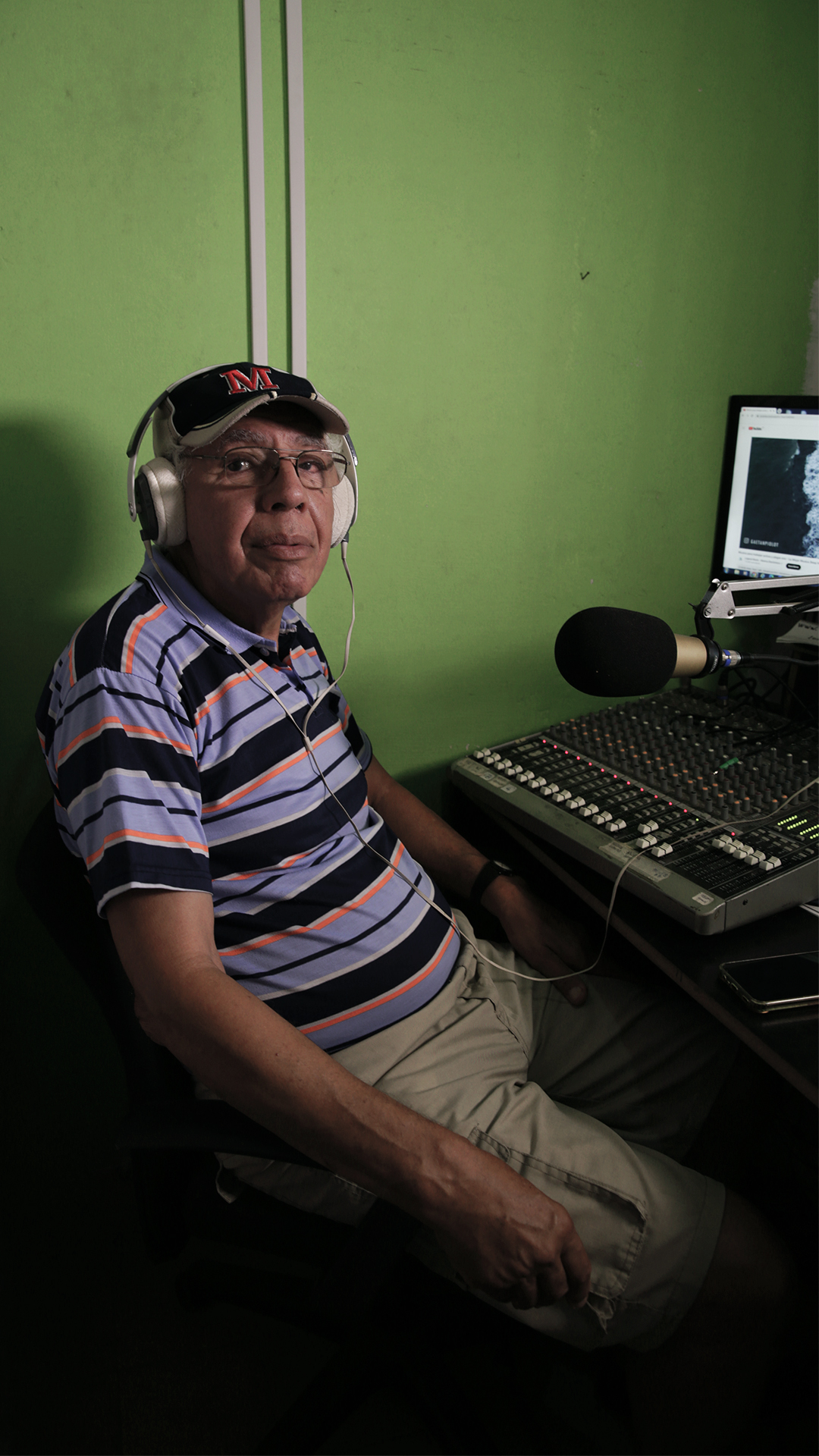 Carlos Martínez, operador de Botica Barrial. Foto: Alanna Fuentes